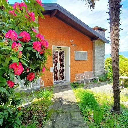 Дом отдыха Yasteful With Private Garden